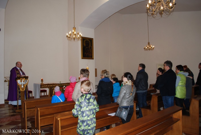 Sanktuarium Markowice - Pierwsza spowiedź i poświęcenie szat dzieci komunijnych 
